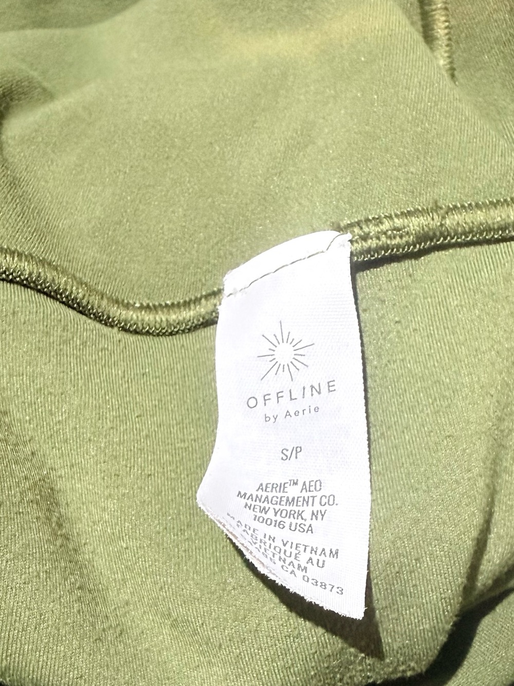 Offline by Aerie Olive Green Active Set Top Size Medium / Shorts Size Small - Picture 5 of 5